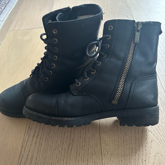 Ugg Combat Boots - Picture 2 of 8